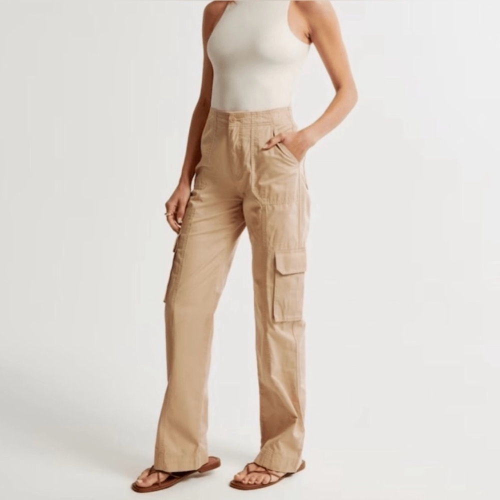 NEW Abercrombie Curve Love Relaxed Cargo Pant - 27W | Color: Light Brown